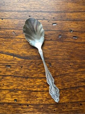 Vintage Rogers Oneida Silver Plate Sugar Spoon